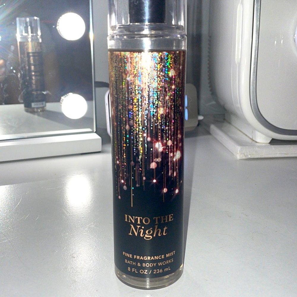 bath and body works perfume - into the night